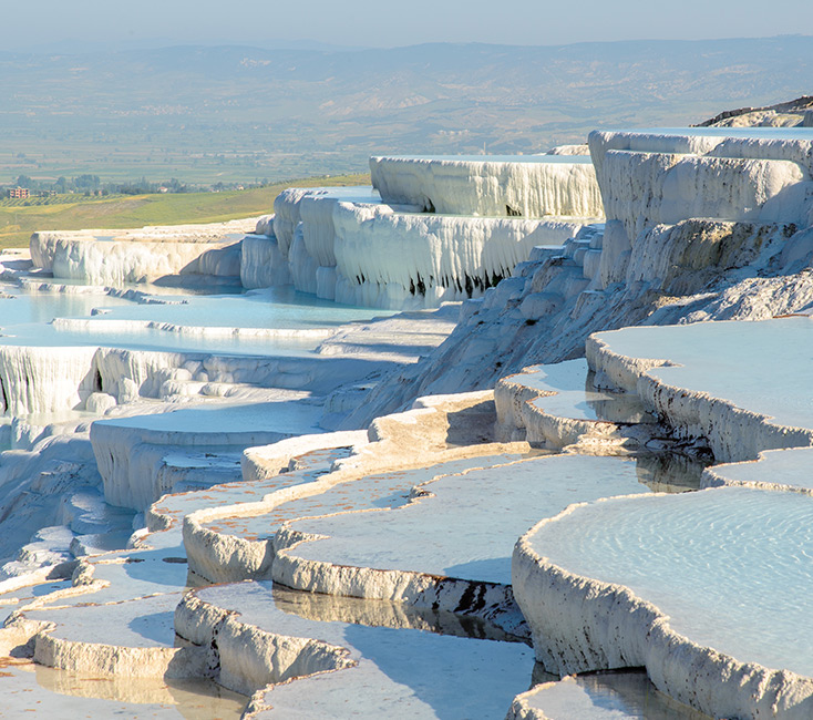 Pamukkale in der Türkei: Kalksteinterrassen & Hierapolis