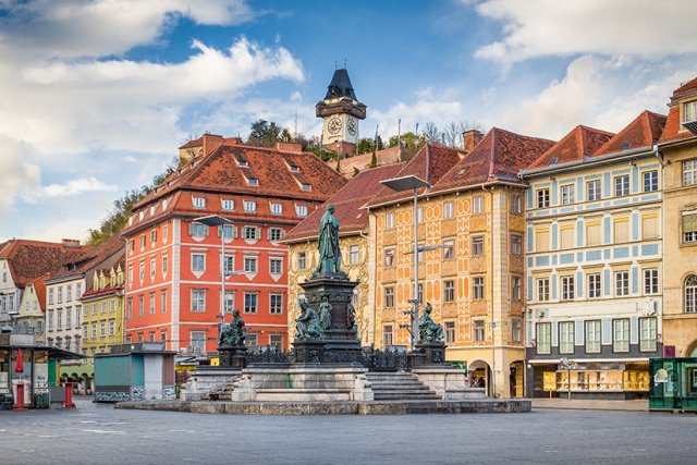 Graz in Österreich: Sehenswürdigkeiten & Tipps entdecken