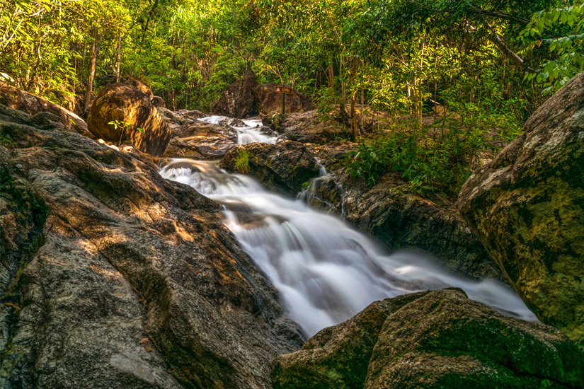 Wasserfall-auf-Koh-Phangan
