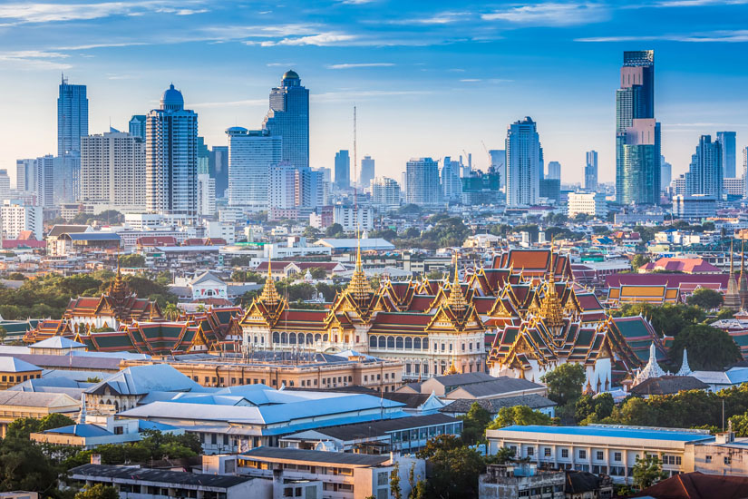 Der-Grosse-Palast-und-die-Skyline-von-Bangkok