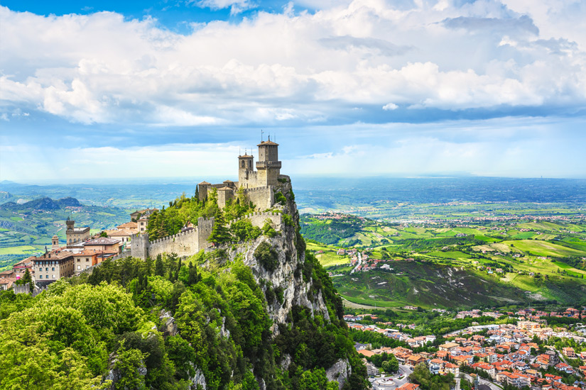 Burg-von-San-Marino-im-Hinterland-von-Riccione
