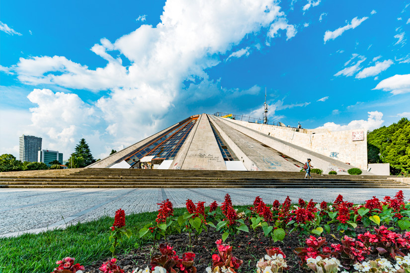 Pyramide-von-Tirana