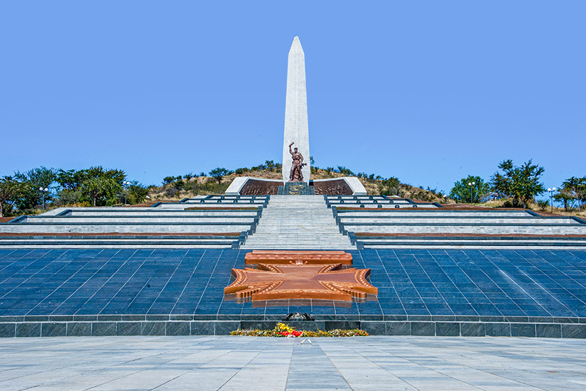 Kriegerdenkmal-Heldenacker