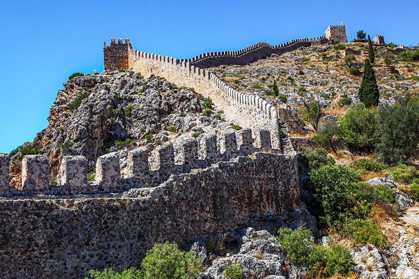 Mauer-der-Burganlage-von-Alanya