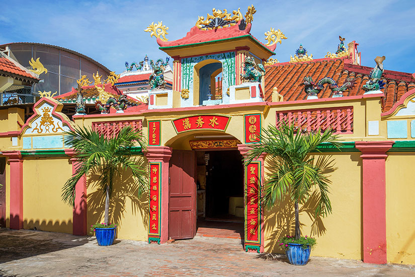 Eingang in den Van Thuy Tu Tempel