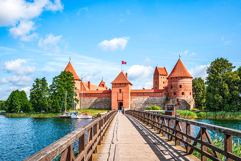 Litauen Trakai Wasserburg