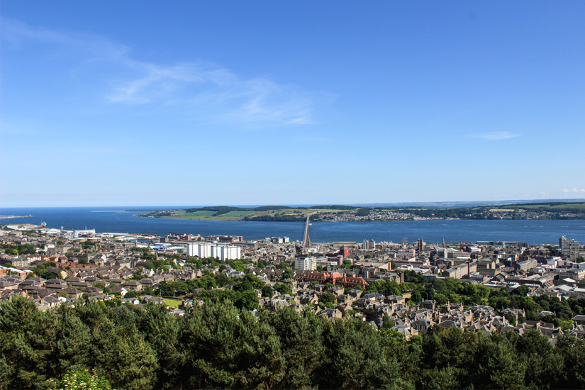 Aussicht vom Hausberg Dundee Law