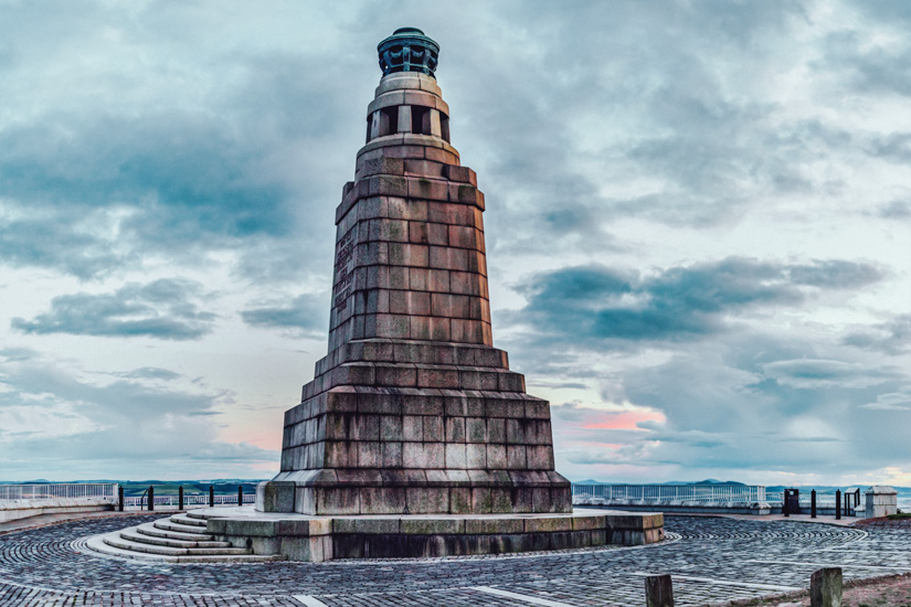 Dundee Law Denkmal