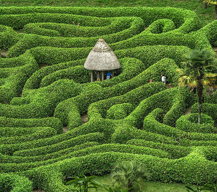 Labyrinth & Irrgarten im Urlaub: Top 10 Orte mit Irrwegen