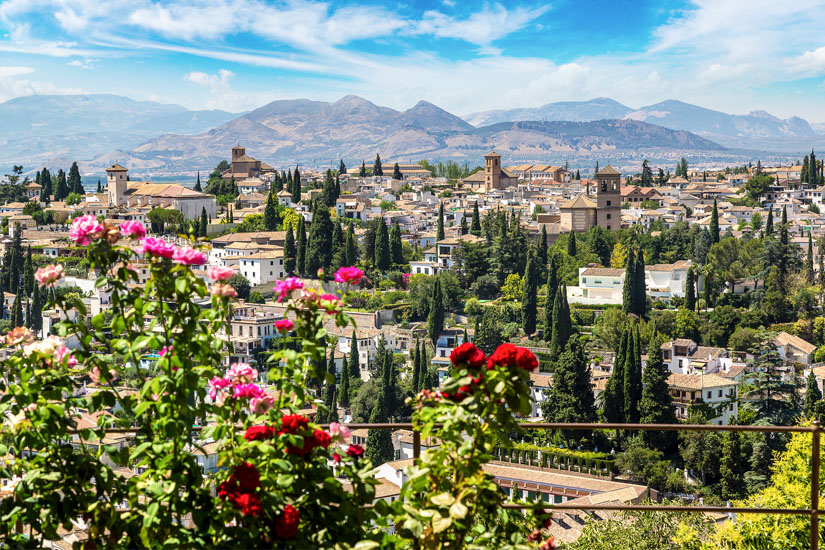 Blick auf Granada in Andalusien