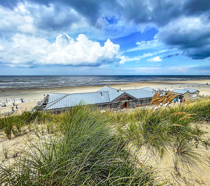 Zandvoort in Holland Ort mit Top Strand an der Nordsee