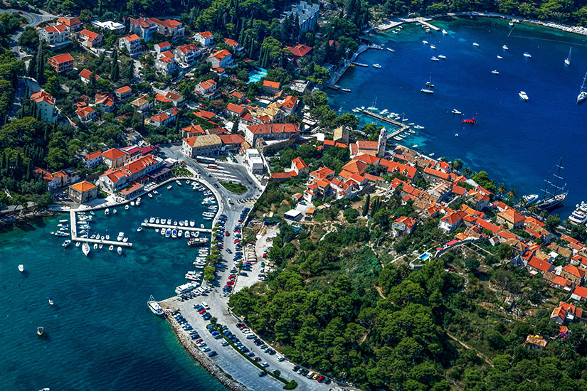 Plaza Sustjepan in Cavtat