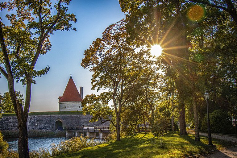 Saaremaa Strände, Natur & Windmühlen auf Estlands Insel