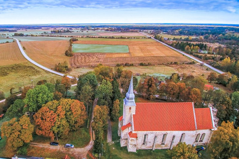 Saaremaa Strände, Natur & Windmühlen auf Estlands Insel