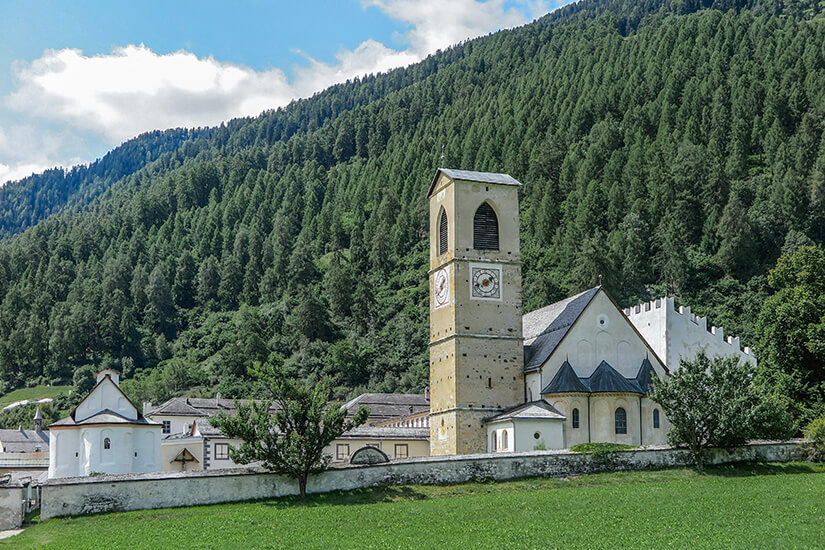 Graubuenden Kloster St Johann