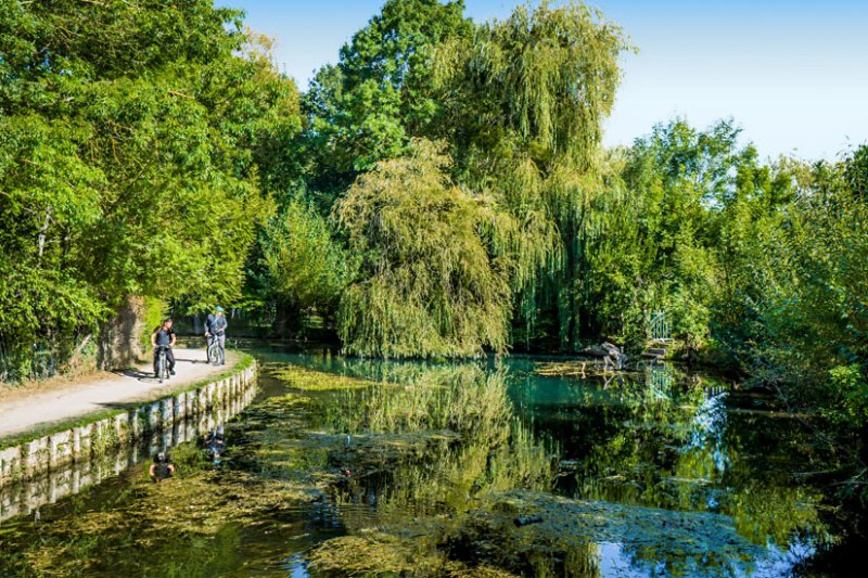 Bourges in Frankreich Sehenswürdigkeiten und Altstadt