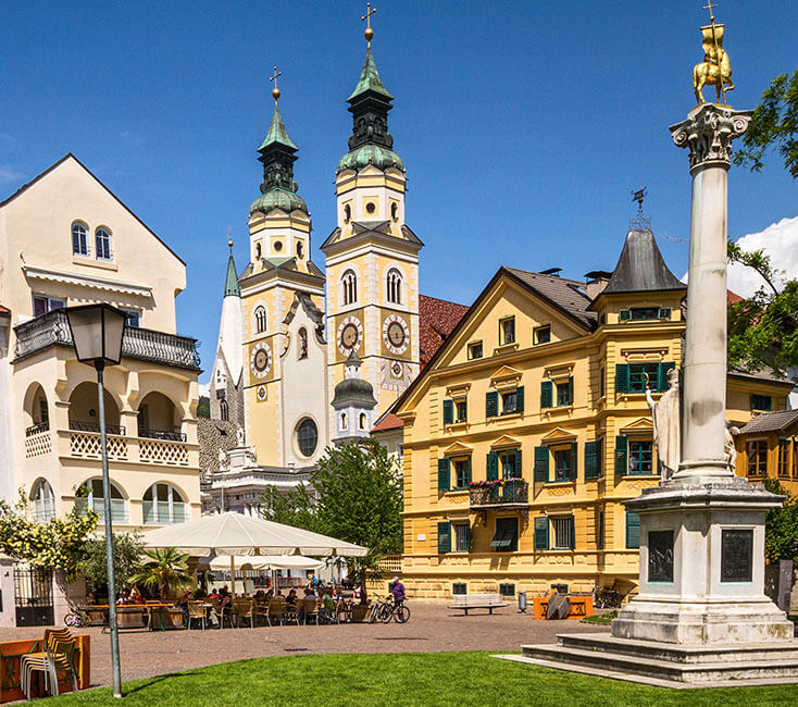 Brixen Spring Brixen in Südtirol: Sehenswürdigkeiten, Altstadt und Seen