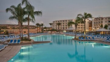 1739348851_hotel1841-9a330aaf-d45e-40d9-b5a db Seabank Resort & Spa