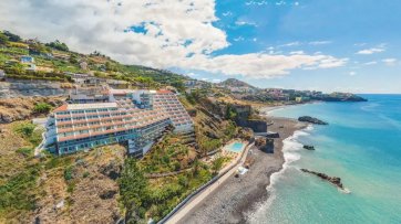 1747936541_Orca Praia Orca Praia