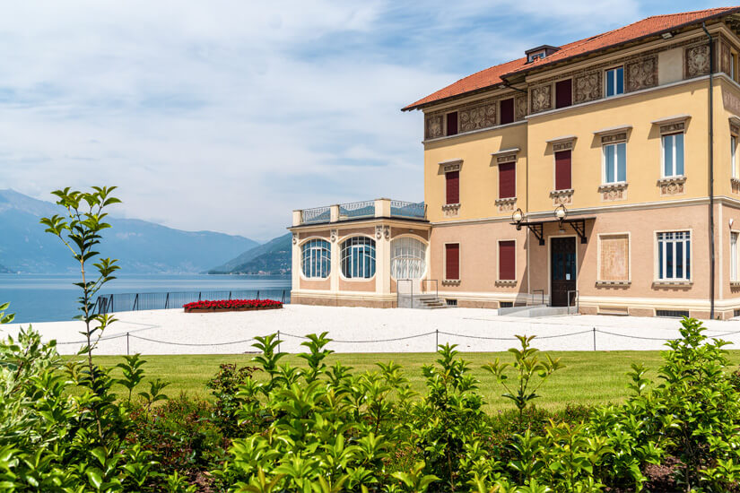 Luino Italien Palazzo