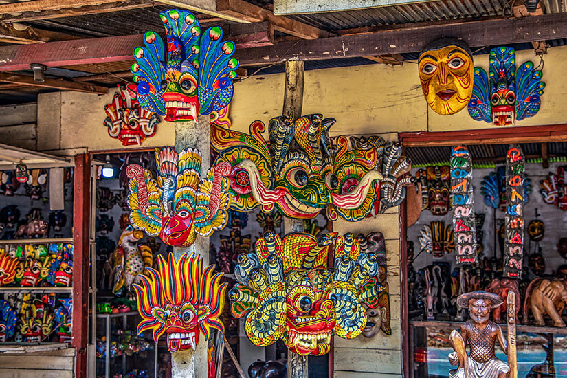 Mitbringsel aus Sri Lanka Raksha Masken