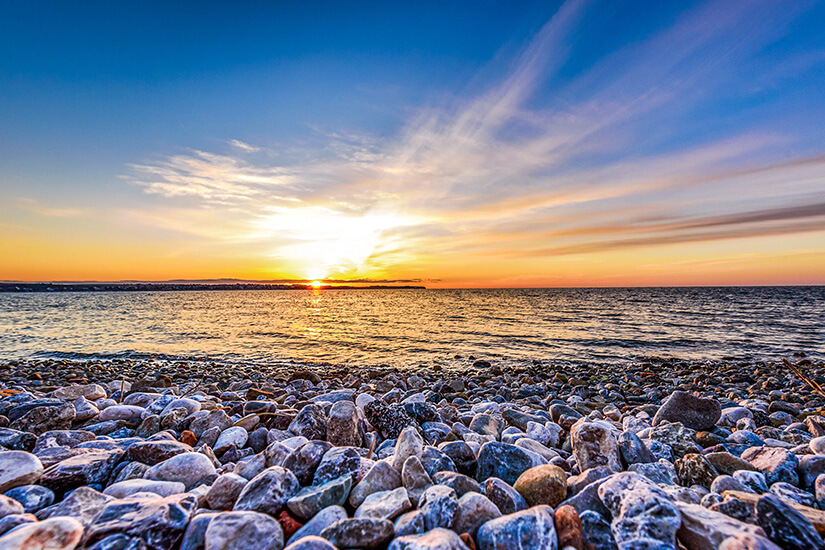 Fornace Beach Sonnenuntergang