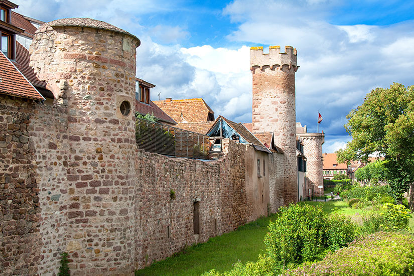 Obernai Frankreich Stadtmauer