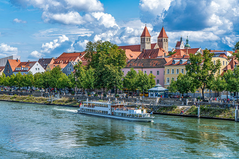Regensburg Deutschland Schiff