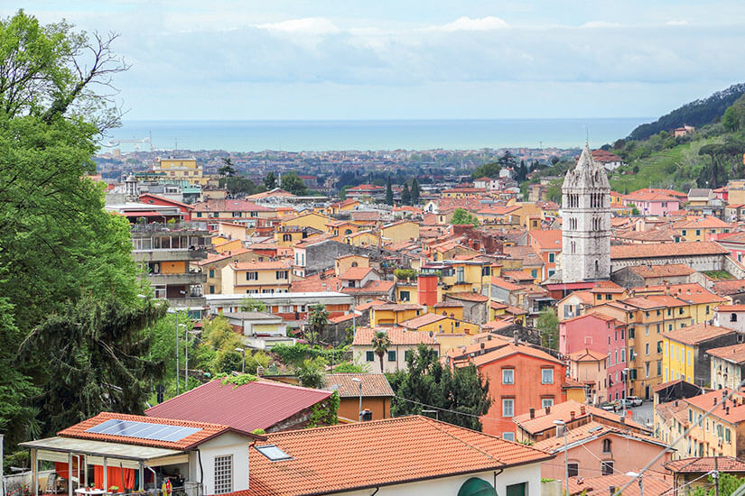 Carrara Italien Uebersicht