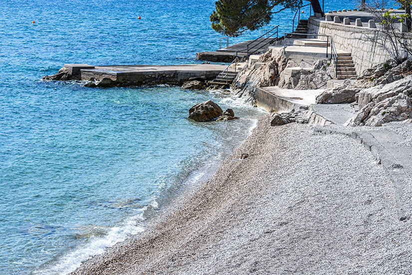 Selce Kroatien Badeplateau