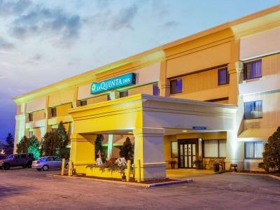 Hotel La Quinta Inn by Wyndham Milwaukee Airport / Oak Creek - Bild 2
