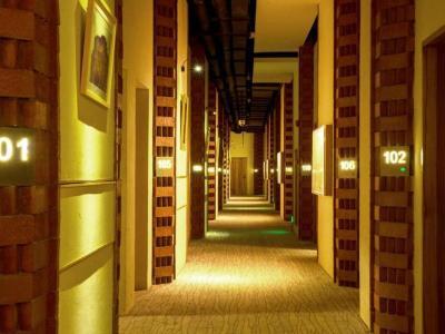 Hotel Ramada Encore by Wyndham Shanghai Pudong Airport - Bild 2