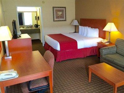 Quality Inn & Suites Conference Center - Wilkes Barre